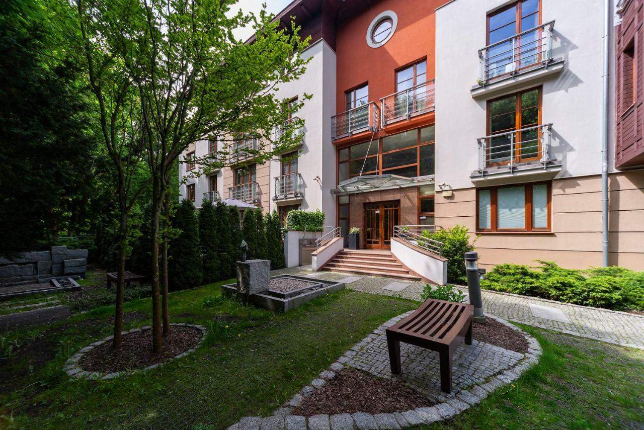 Beachfront Apartment Haga With Free Parking By Noclegi Renters Sopot Kültér fotó